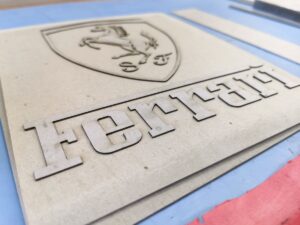 Unterlegearbeit als Relief, mit dem Laser aus Karton geschnitten