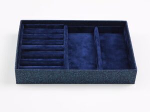 Schmuckbox, Einsatz für Ringe und eine Ablage